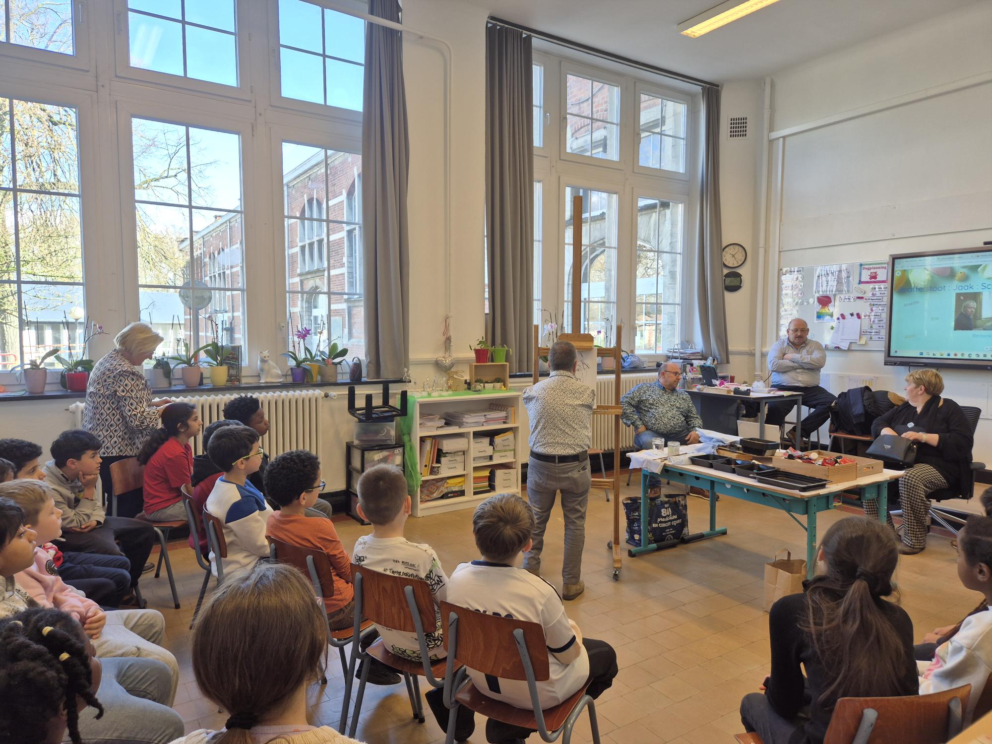 Inspirerend schoolbezoek van Jaak Villeneuve aan Basisschool De Luchtballon in Tienen